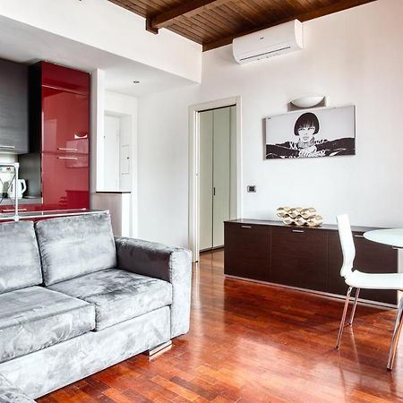 Joivy Charming Apartment In The Heart Of Isola District ミラノ エクステリア 写真