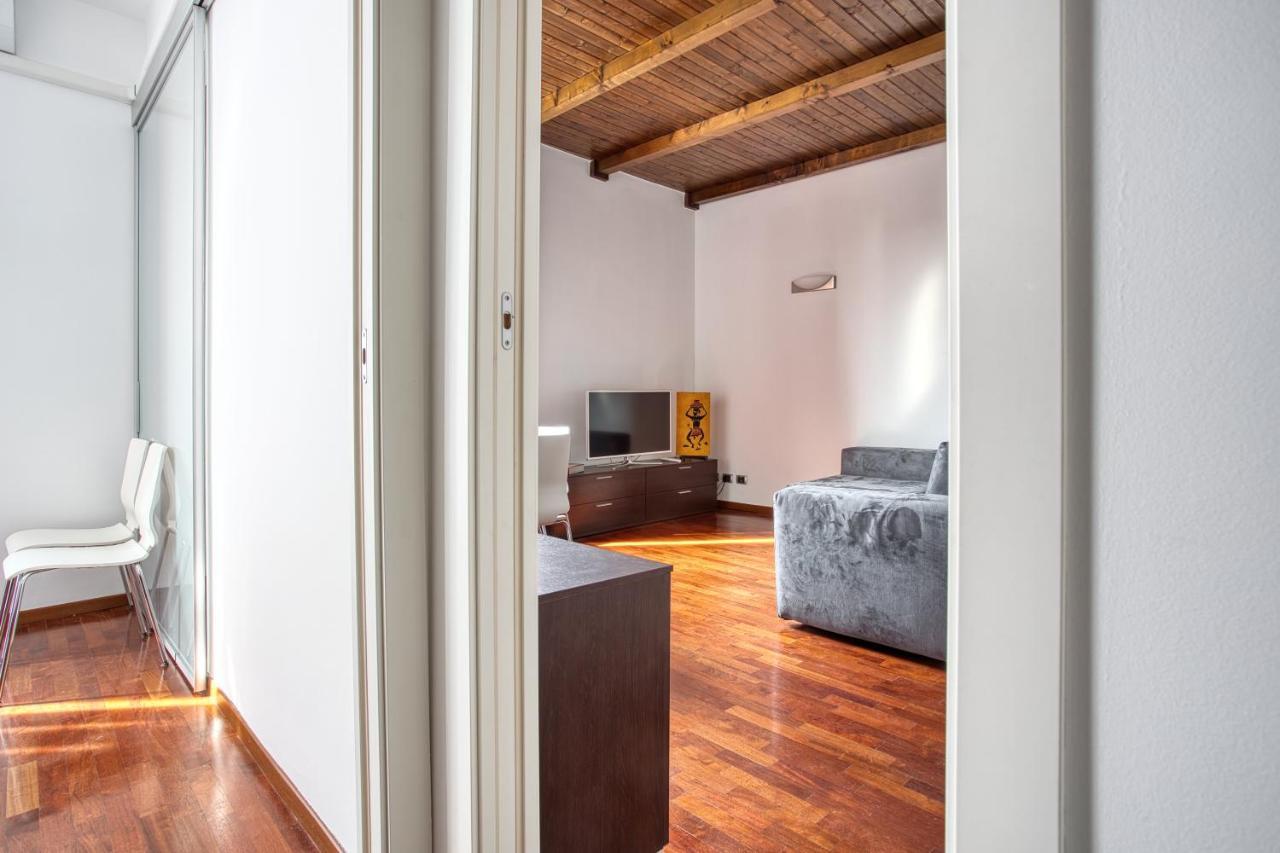 Joivy Charming Apartment In The Heart Of Isola District ミラノ エクステリア 写真
